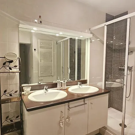 Les Marches Du Soleil Sète