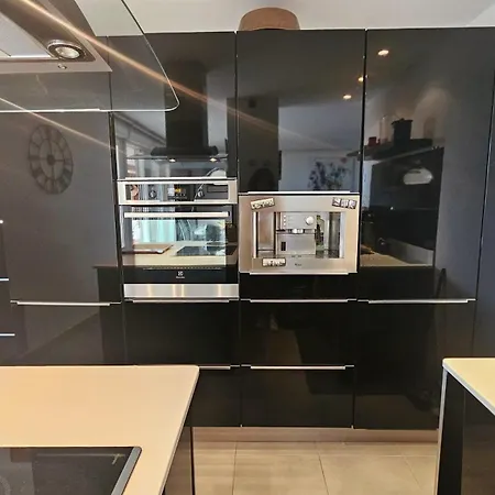 Les Marches Du Soleil Appartement *